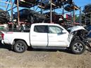 2017 Toyota Tacoma White Crew Cab 3.5L MT 4WD #Z24667